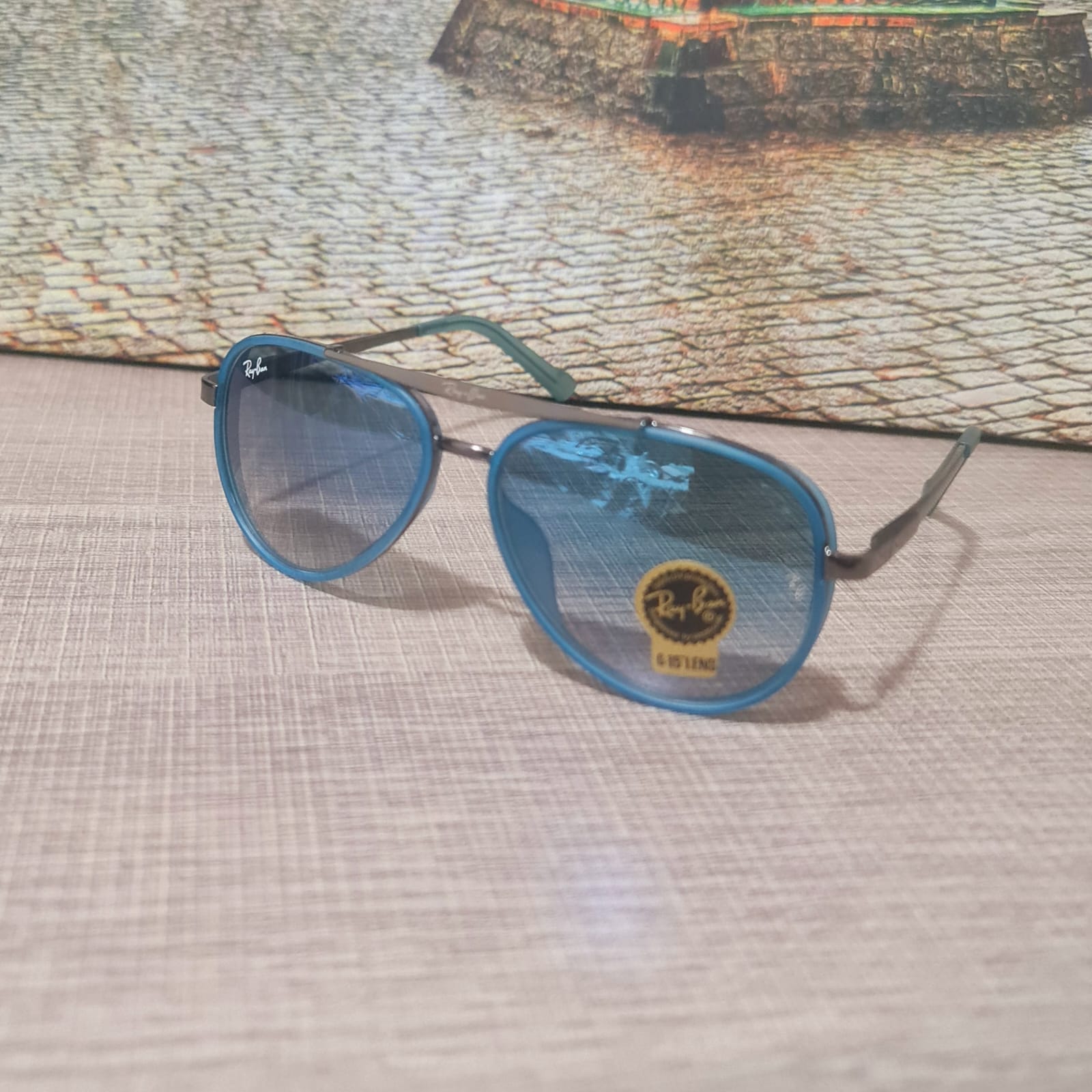 Sunglass