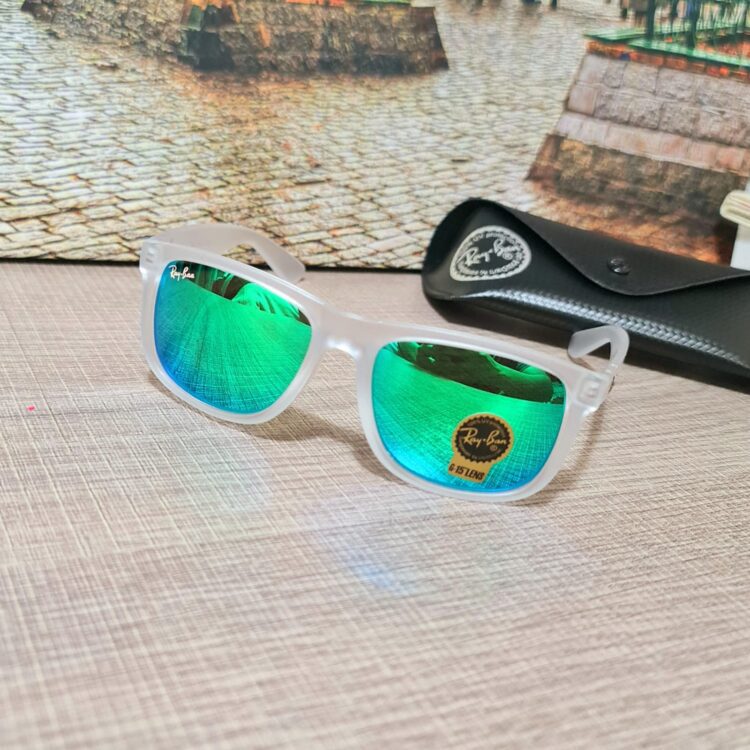Sunglass